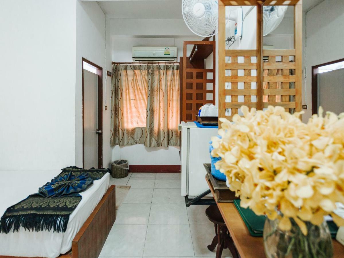 Rendezvous Oldtown Chiangmai Hotell Chiang Mai Exteriör bild