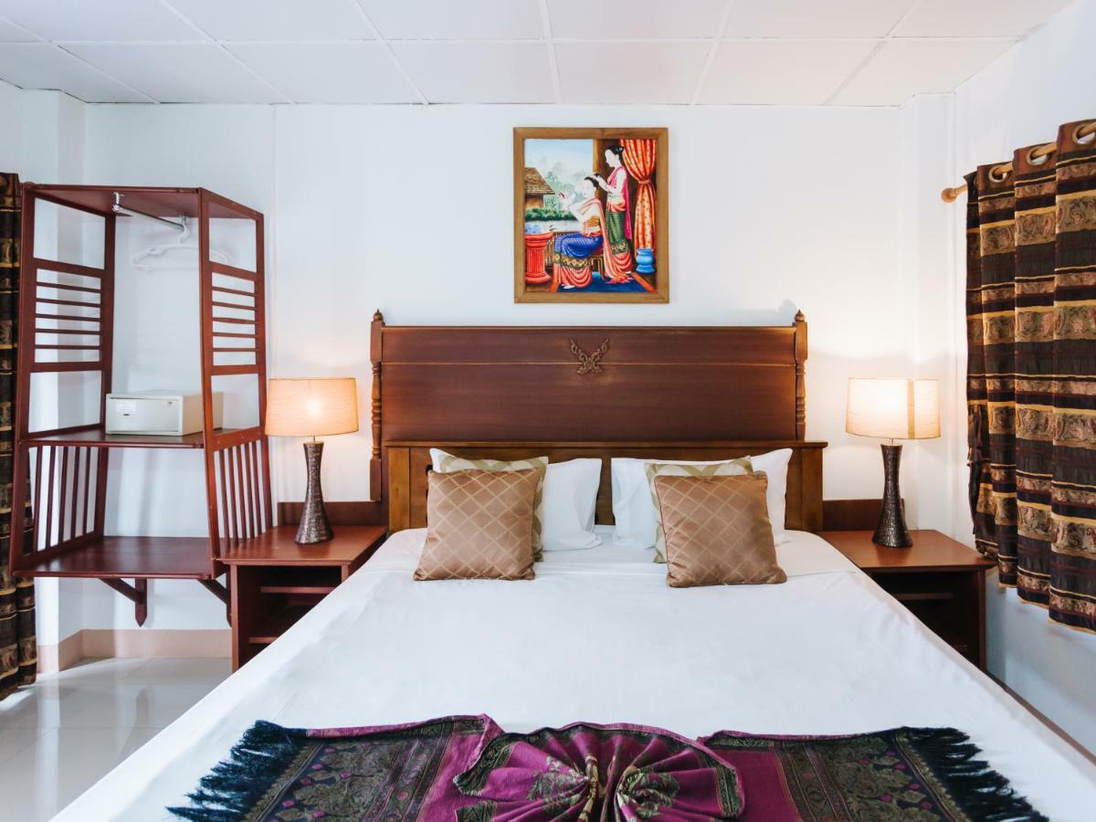 Rendezvous Oldtown Chiangmai Hotell Chiang Mai Exteriör bild