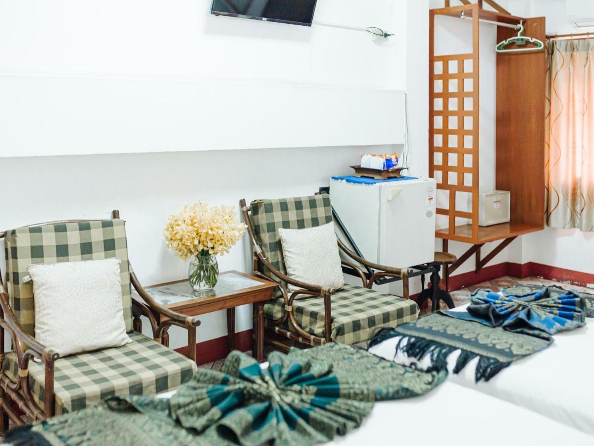 Rendezvous Oldtown Chiangmai Hotell Chiang Mai Exteriör bild